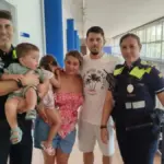 Two Local Police officers from El Prat save the life of a baby who was choking
