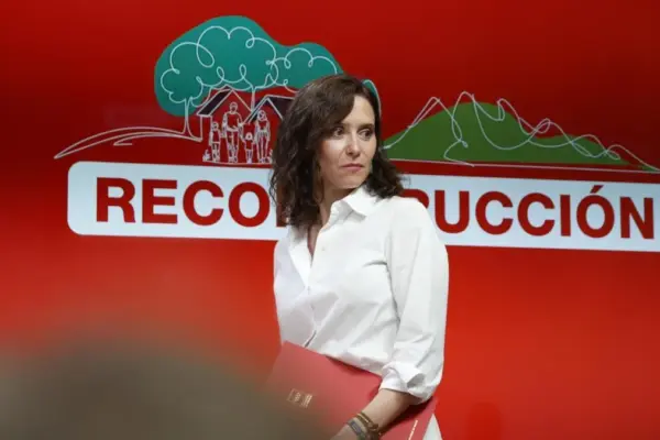 Ayuso asks the Government to activate the EU solidarity fund and offers aid for the Sierra Oeste fire