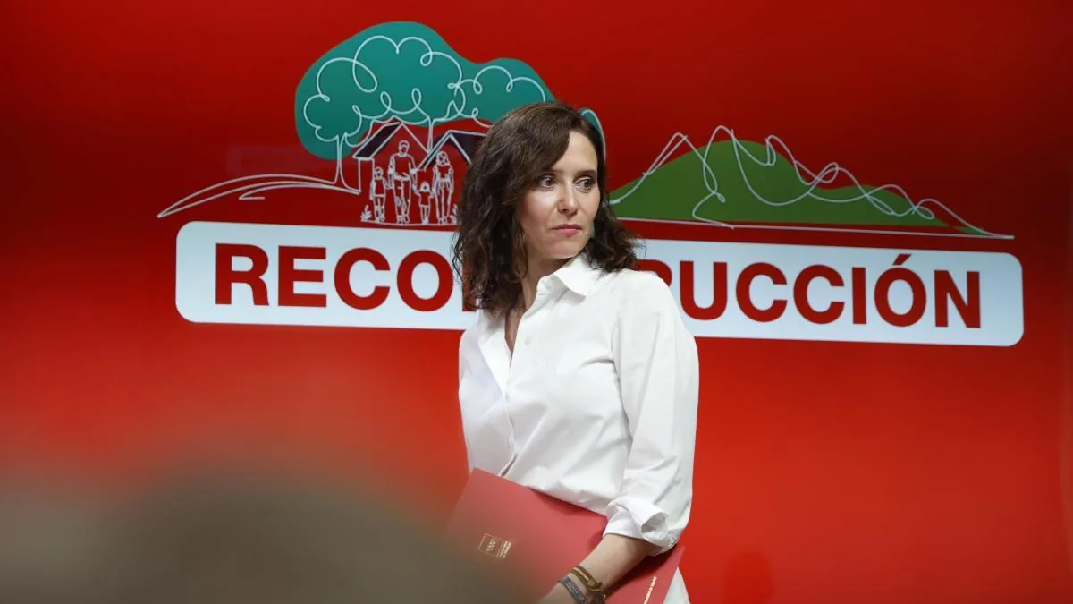 Ayuso asks the Government to activate the EU solidarity fund and offers aid for the Sierra Oeste fire
