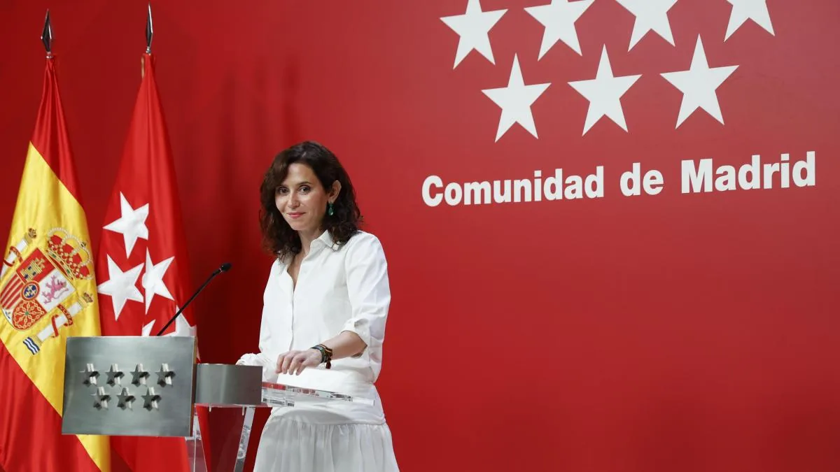 Ayuso justifies the purchase of a luxury penthouse in Chamberí to use it as a temporary office