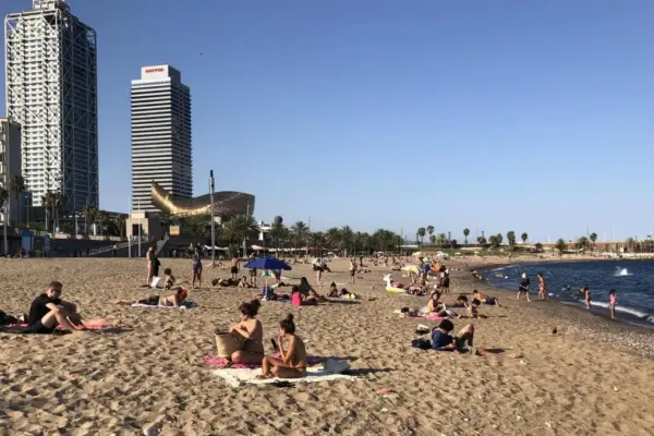 Man stabbed to death in Barceloneta after violating a restraining order