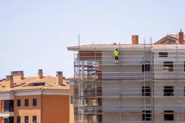 Mortgage signings slow down and break a nearly two-year upward streak