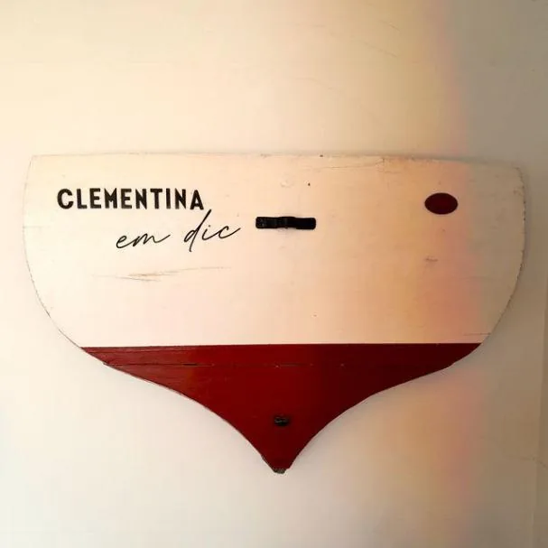 Portada de 'Clementina em dic'
