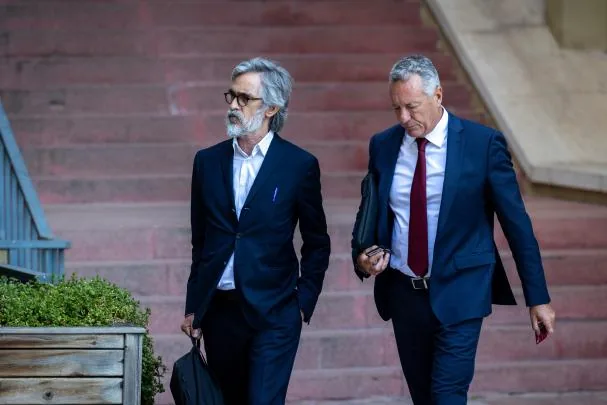 Lawyers Cristóbal Martell, on the left, and Sebastián de Juan at the Martorell courts
