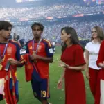 Felipe and Letizia open the Zarzuela to the kings of football, world champions
