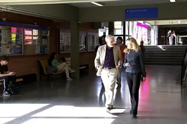 The court forces the UB to readmit the second professor removed due to the Flecha case
