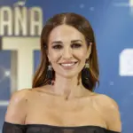 Paula Echevarría cries over the death of her father alongside her mother and her daughter Daniella