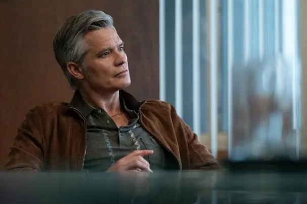 Timothy Olyphant is the father in 'Lucky'.