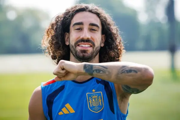 Marc Cucurella: “I grew up watching Messi play, the twists and turns of life”