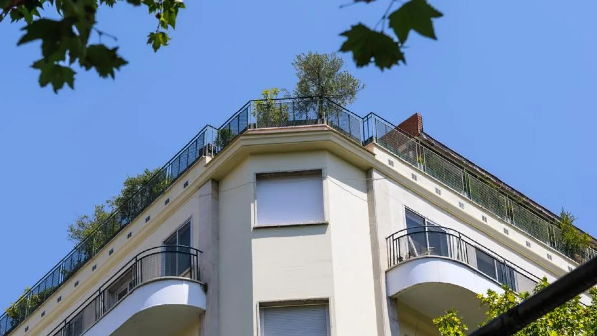 The Community of Madrid rectifies and puts Ayuso's penthouse up for sale to donate it to those affected by the fires