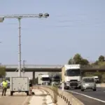 Some new AI radars will catch drivers using their phones while driving