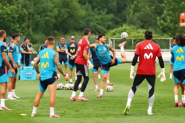Last Spain training session before the World Cup final suspended due to bad weather