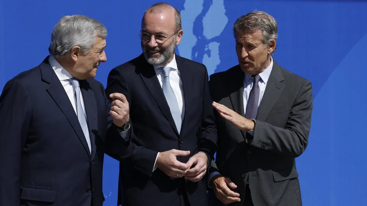 Feijóo accuses Sánchez of being "authoritarian" and warns of a "weakened democracy" in Spain before international leaders