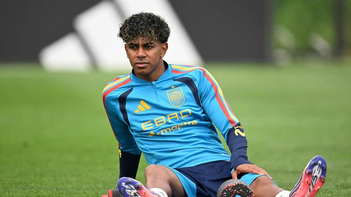 Lamine Yamal trains separately from the group three days before the World Cup final