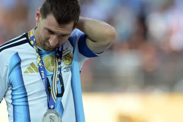 Messi: Don't cry for me, Argentina