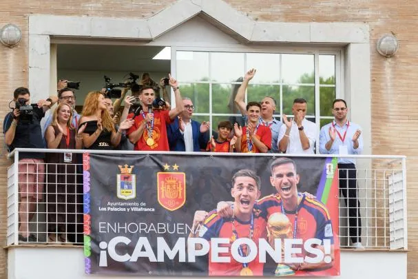 Gavi and Fabián were honored in their hometown of Los Palacios y Villafranca (Seville)