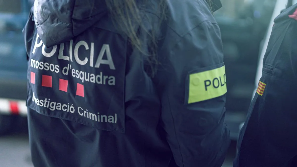 Man stabbed to death in a fight at a bar in the La Mina neighborhood