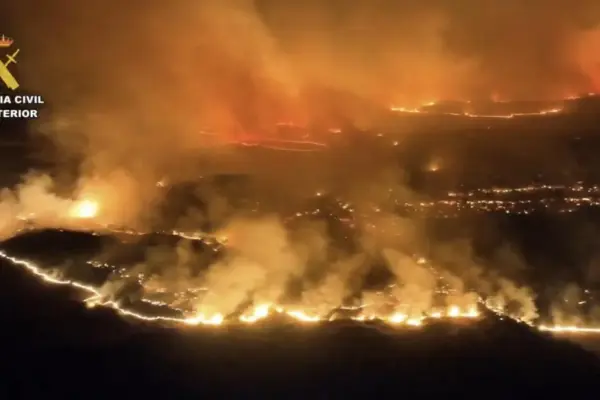 Conditions improve in Zaragoza, where the flames have already burned 15,400 ha