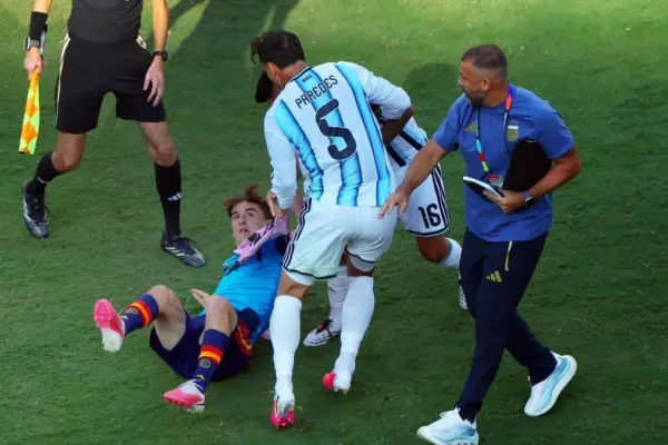 Gavi defends Paredes: “I don't think he should be suspended”
