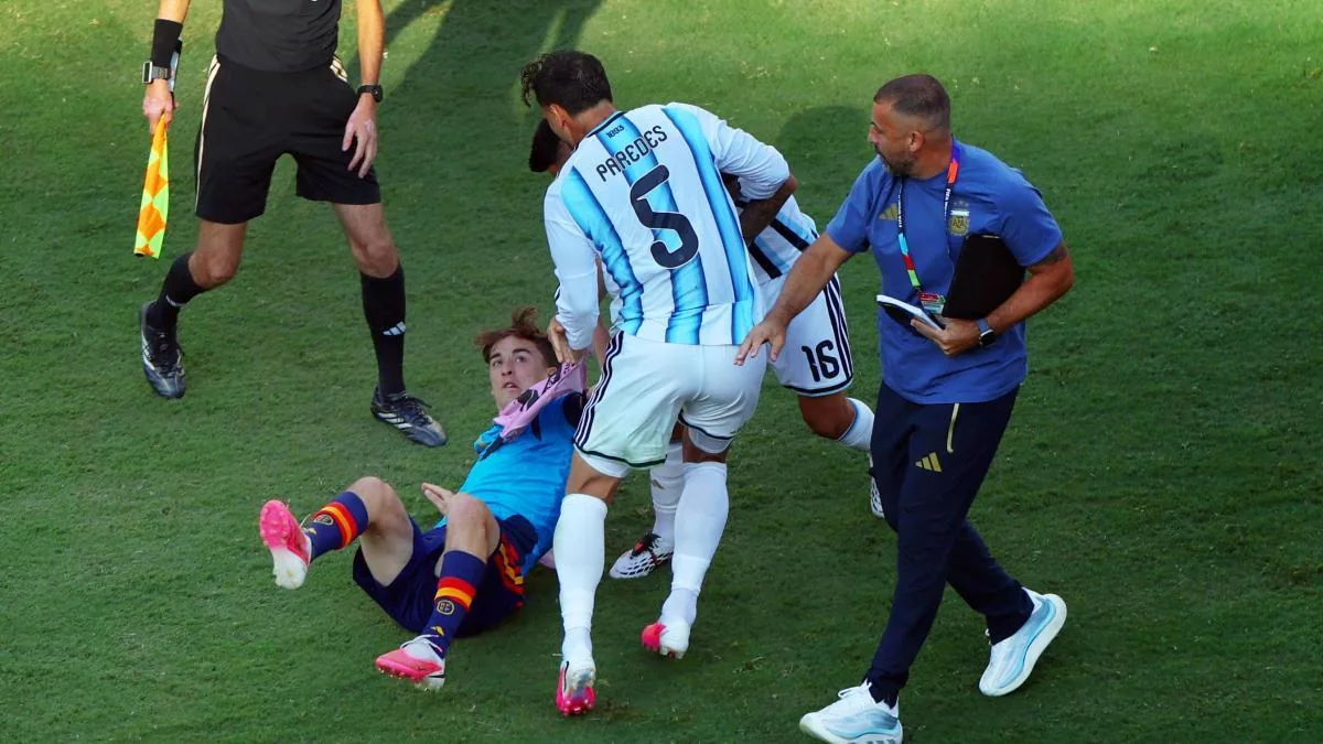 Gavi defends Paredes: “I don't think he should be suspended”