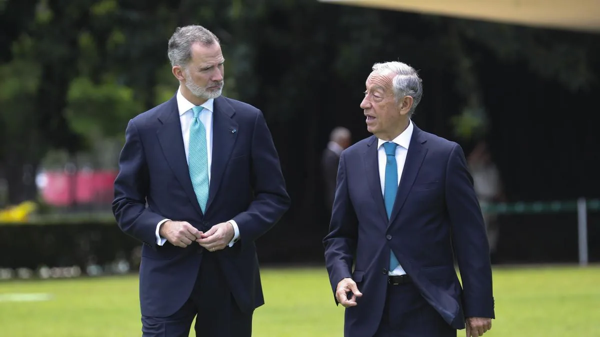 The King grants the Golden Fleece to Marcelo Rebelo de Sousa, former president of Portugal