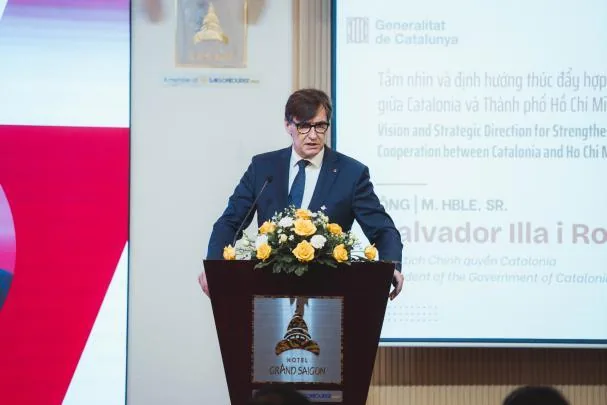 El president de la Generalitat, Salvador Illa, este miércoles en una conferencia sobre inversiones en Ho Chi Minh, Vietnam