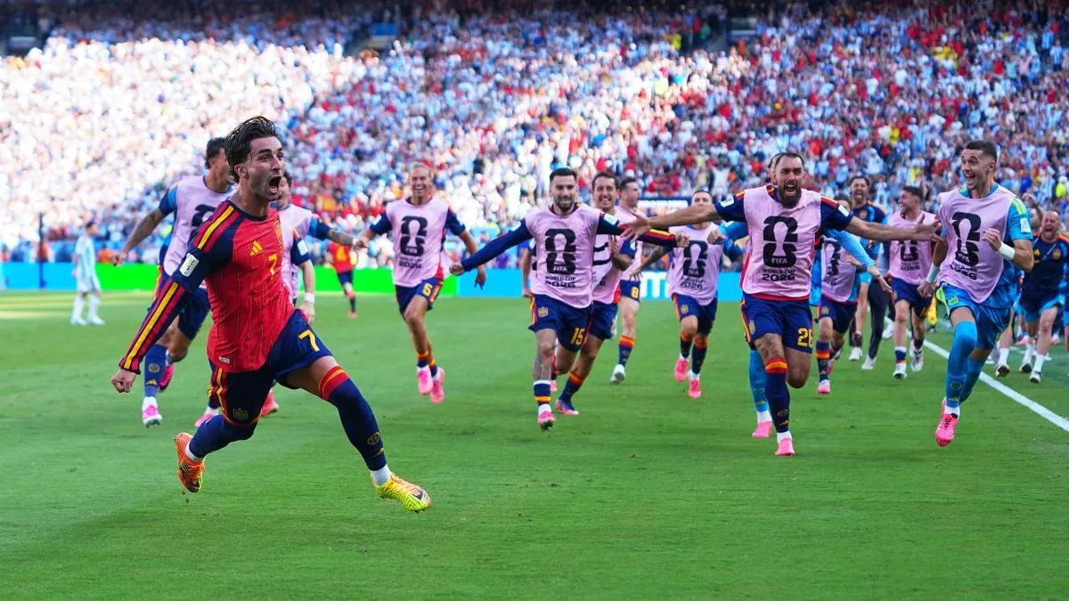Ferran Torres dresses up as Iniesta and opens the doors to eternity: Spain wins the World Cup