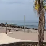 A strong 7.4 magnitude earthquake shakes the Mexican coast, near Guatemala, and triggers a tsunami alert