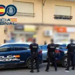 The Police dismantle a network of 60 people who forged documents for foreigners