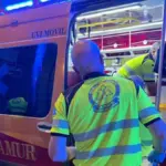 A 63-year-old man, in very serious condition after drowning in the municipal swimming pool of Usera