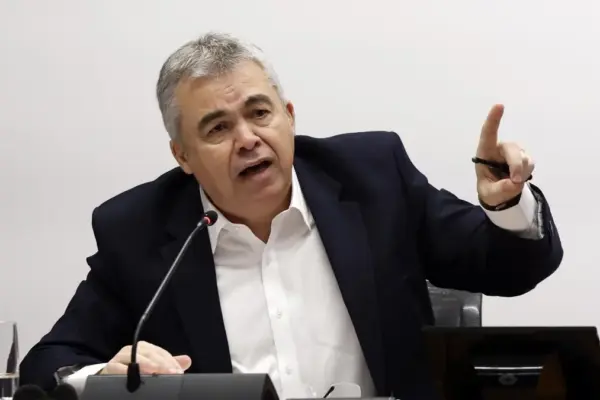 The UCO maintains that Cerdán stopped using his credit card when Ábalos arrived at the Ministry