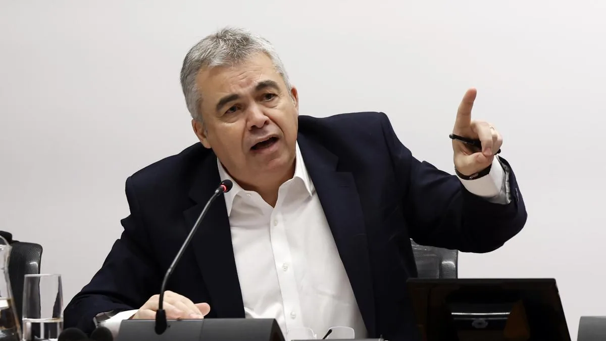 The UCO maintains that Cerdán stopped using his credit card when Ábalos arrived at the Ministry