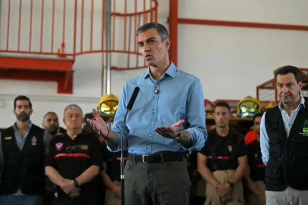 Sánchez and Moreno warn of “increasingly dramatic” fires due to the climate crisis