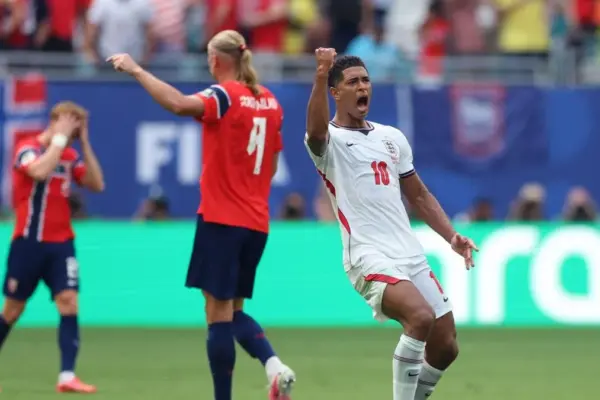 “There are things that have happened today that are a bit strange,” the controversial refereeing surrounds the passage to the semifinals