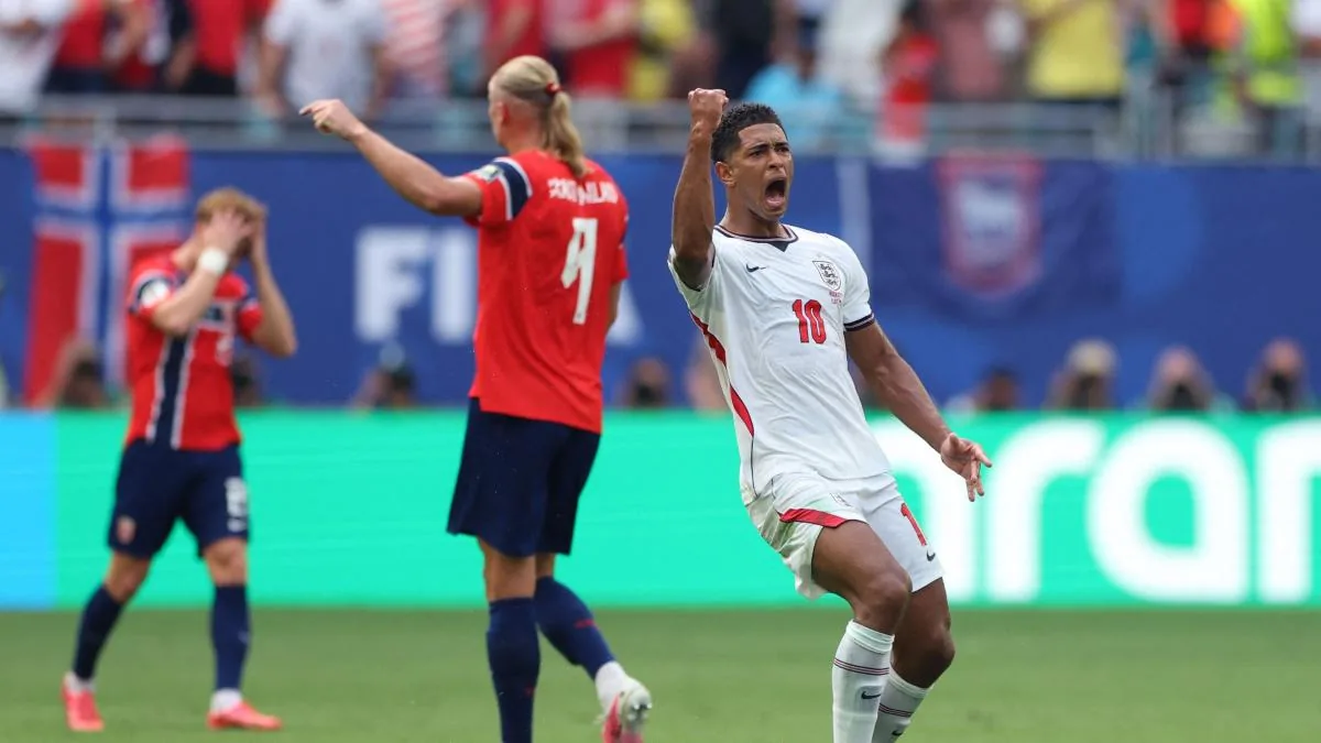 “There are things that have happened today that are a bit strange,” the controversial refereeing surrounds the passage to the semifinals
