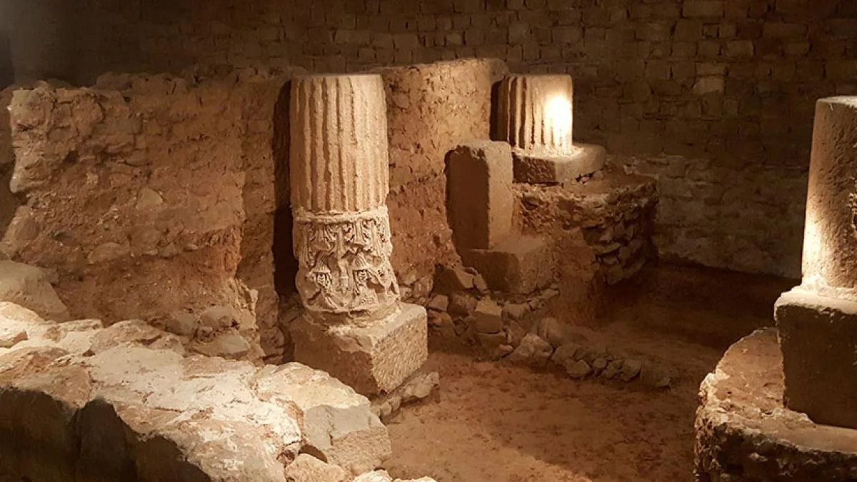 Lions and gladiators? If there was a circus in Barcino, it disappeared