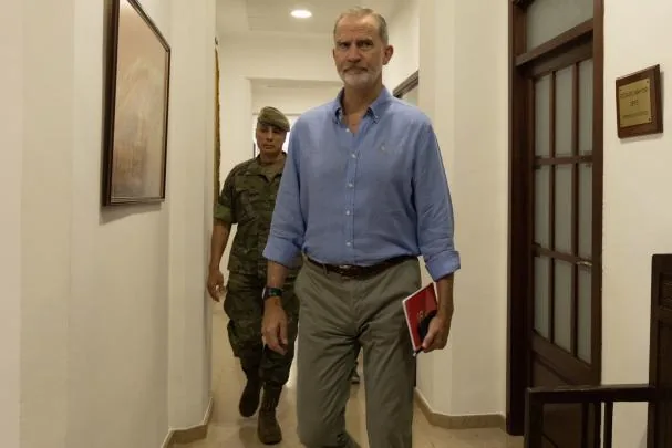 The King, this Friday, upon his arrival at the operations center of the General Command of the Balearic Islands, in Palma