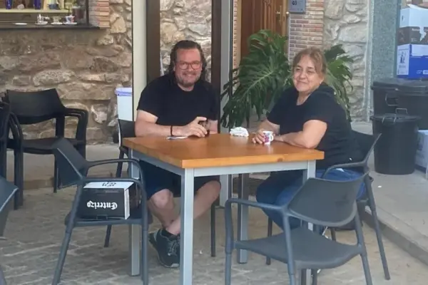 The owner of an award-winning bar in Alfondeguilla: “Would they like to come for a walk through a lunar landscape?”