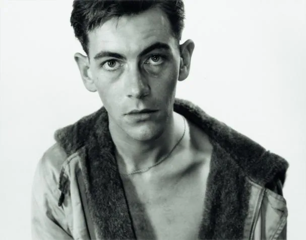 Minor White. 'Mark Adams, from Fifth Sequence / Portrait of Young Man as Actor', 1950. Copia de plata en gelatina 