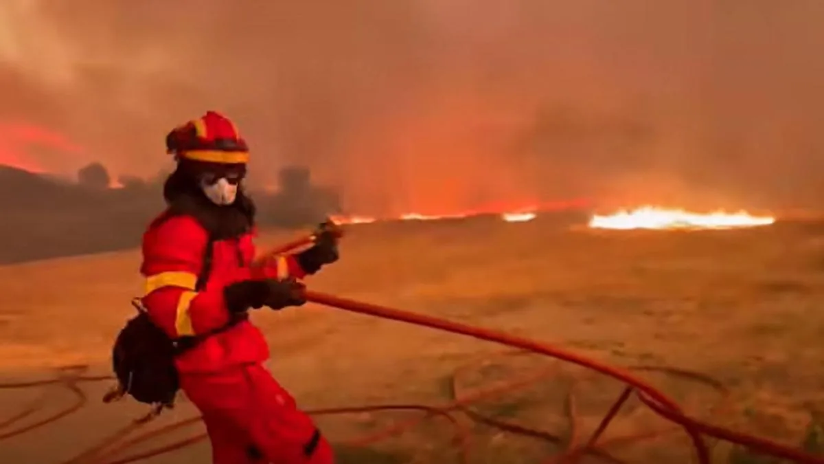 The Orés fire burns 14,000 hectares and keeps five towns evacuated