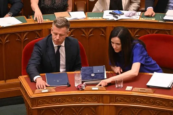 The Prime Minister of Hungary, Péter Magyar, and the Minister of Foreign Affairs, Anita Orbán, voting on the constitutional amendment to remove President Tamás Sulyok, on July 13, 2026