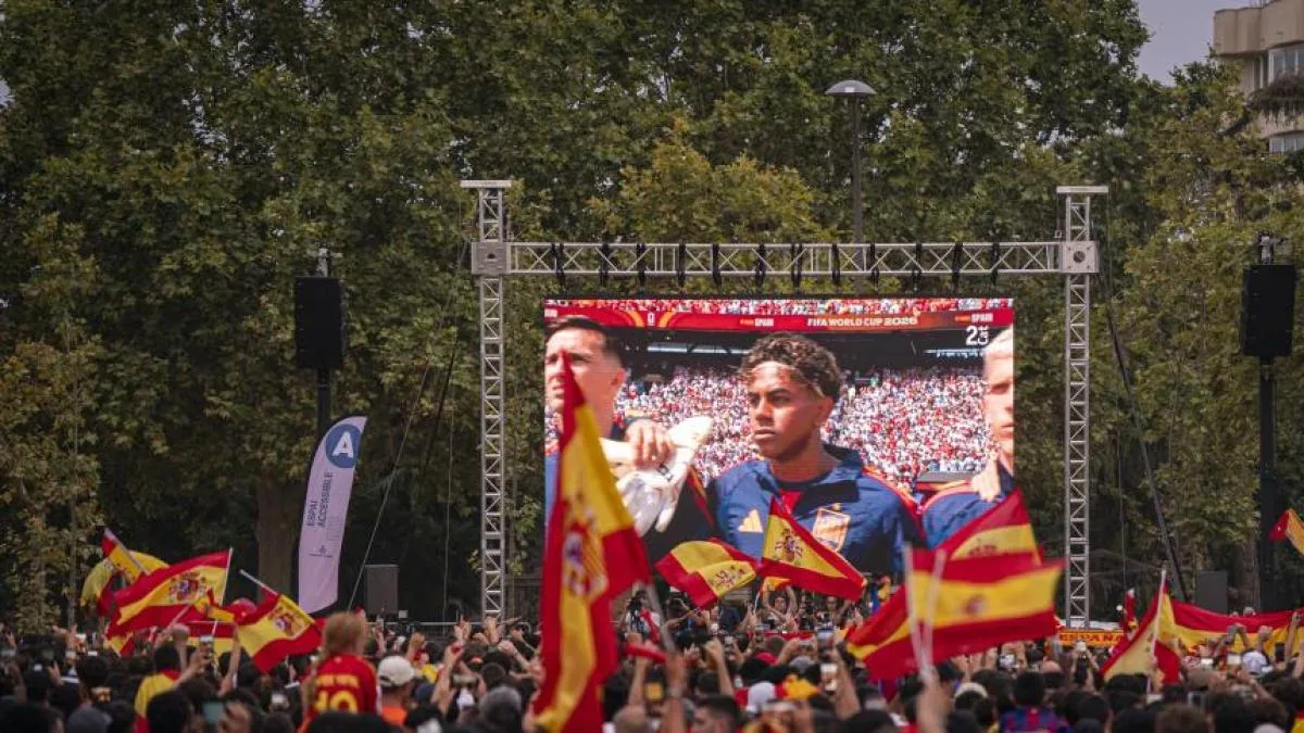The superstitions of 304: Rocafonda bursts with joy over Lamine Yamal's first World Cup