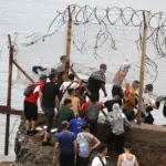 The Government accuses “criminal mafias” and denies a pull effect from the regularization of immigrants