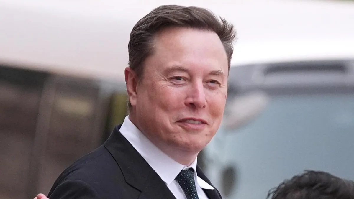 Musk says Le Pen is "France's last hope"