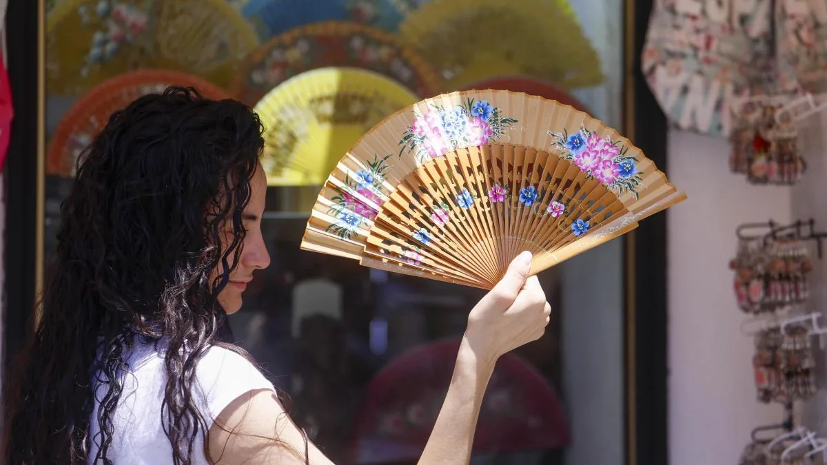 A red alert besieges the south of Valencia and Murcia this Thursday with temperatures of 44°C