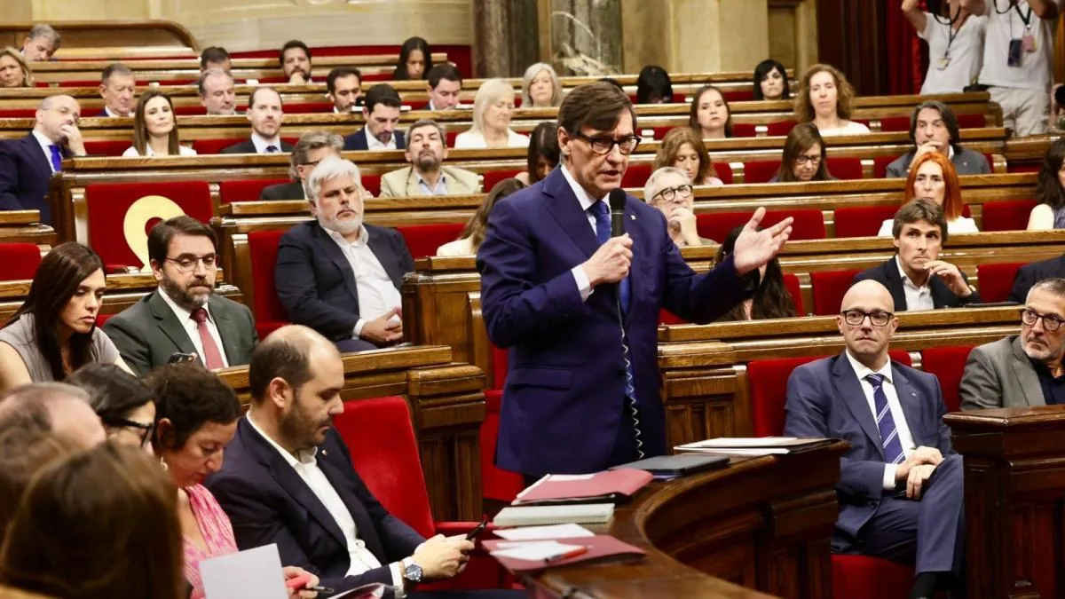 Illa admits to Junts the “problem” with low state investment but asks them to go “beyond the complaint”