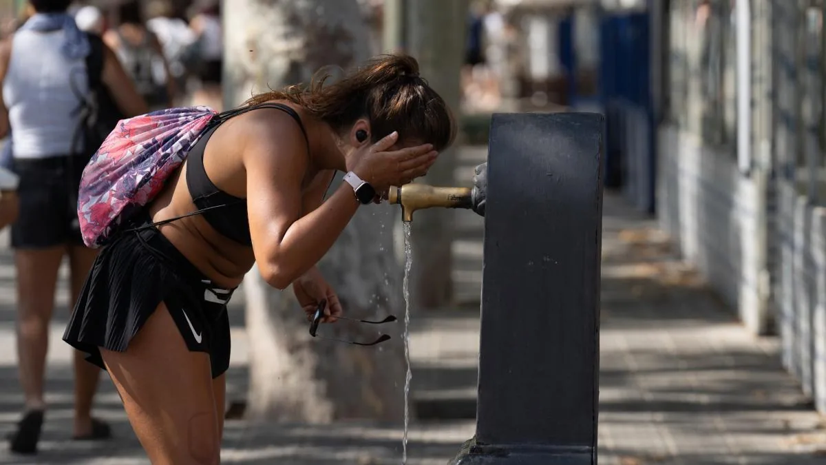 Catalonia is experiencing its third heat wave of the summer, which will last at least until Wednesday