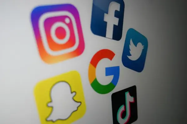 France approves social media ban for minors under 15