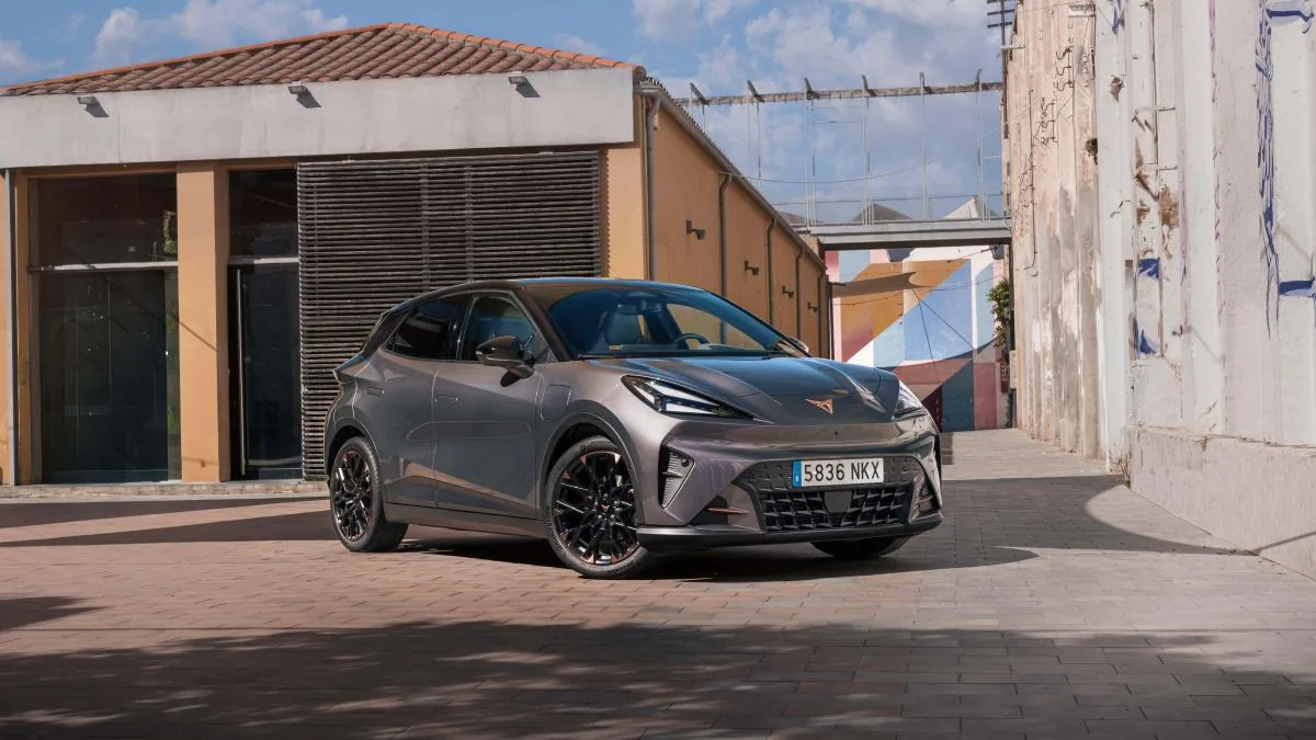 More than 440 km of range and sporty DNA: this is the new 100% electric CUPRA Raval