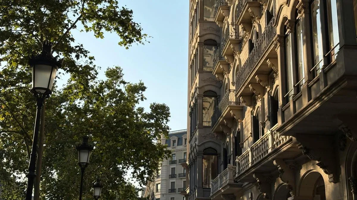 Costs, taxes, and taxation when selling a building in Barcelona in 2026: what you should calculate beforehand